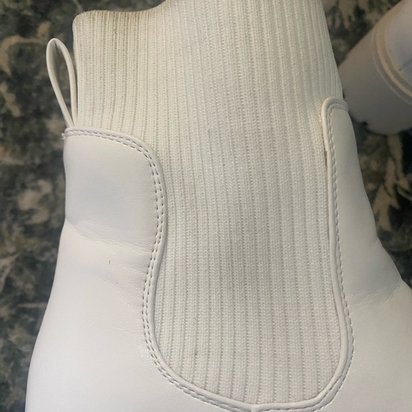 Women’s chunky white faux leather boots size 7.5 outdoors cabincore gorpcore - Picture 10 of 10